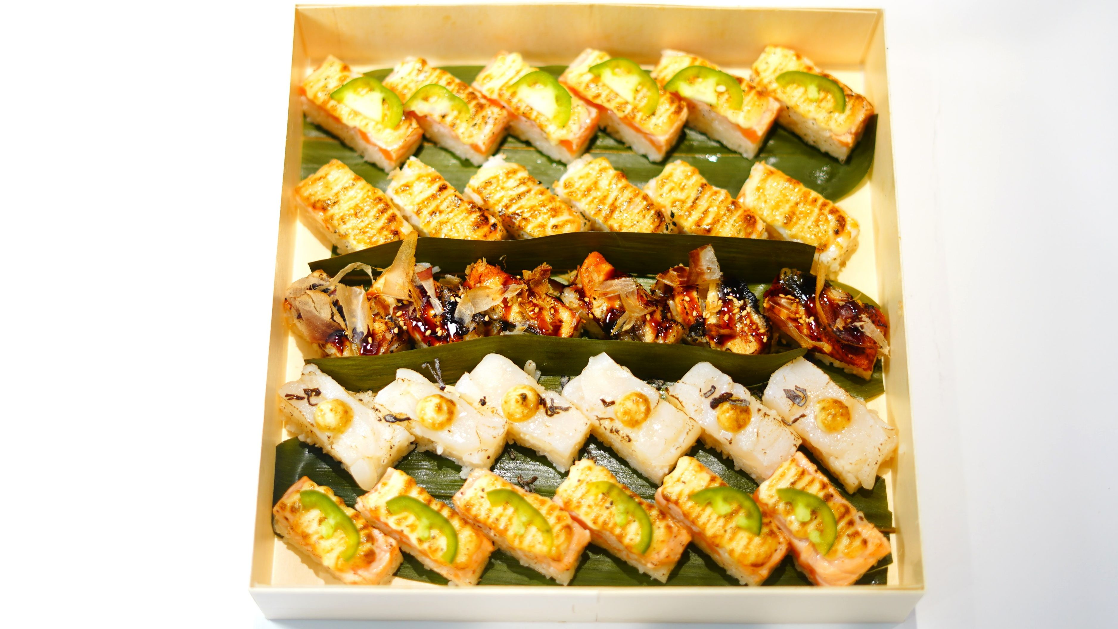 Medium 30pcs - Torched Party Tray