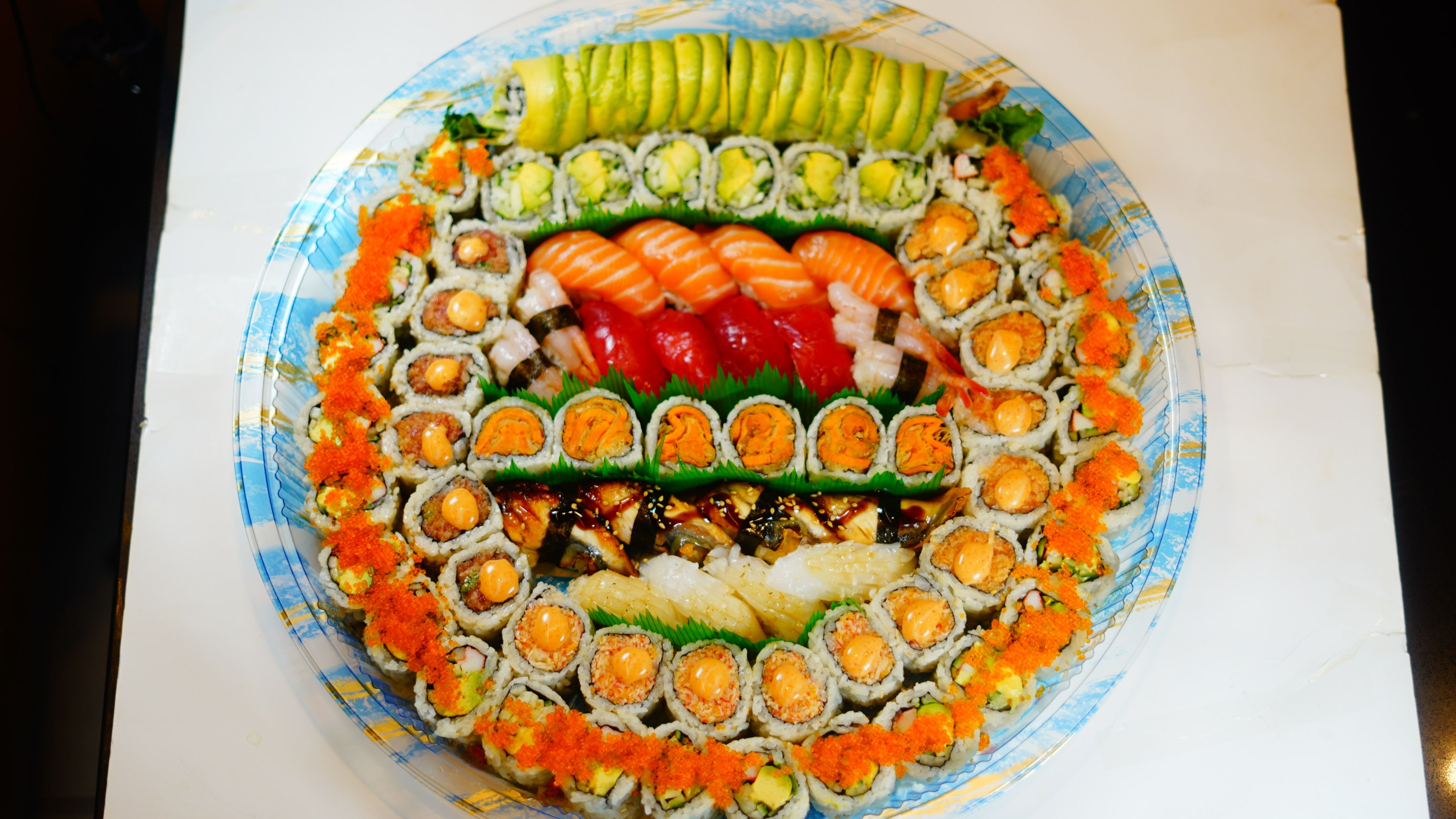 Maki & Sushi Party Tray Large 82pcs