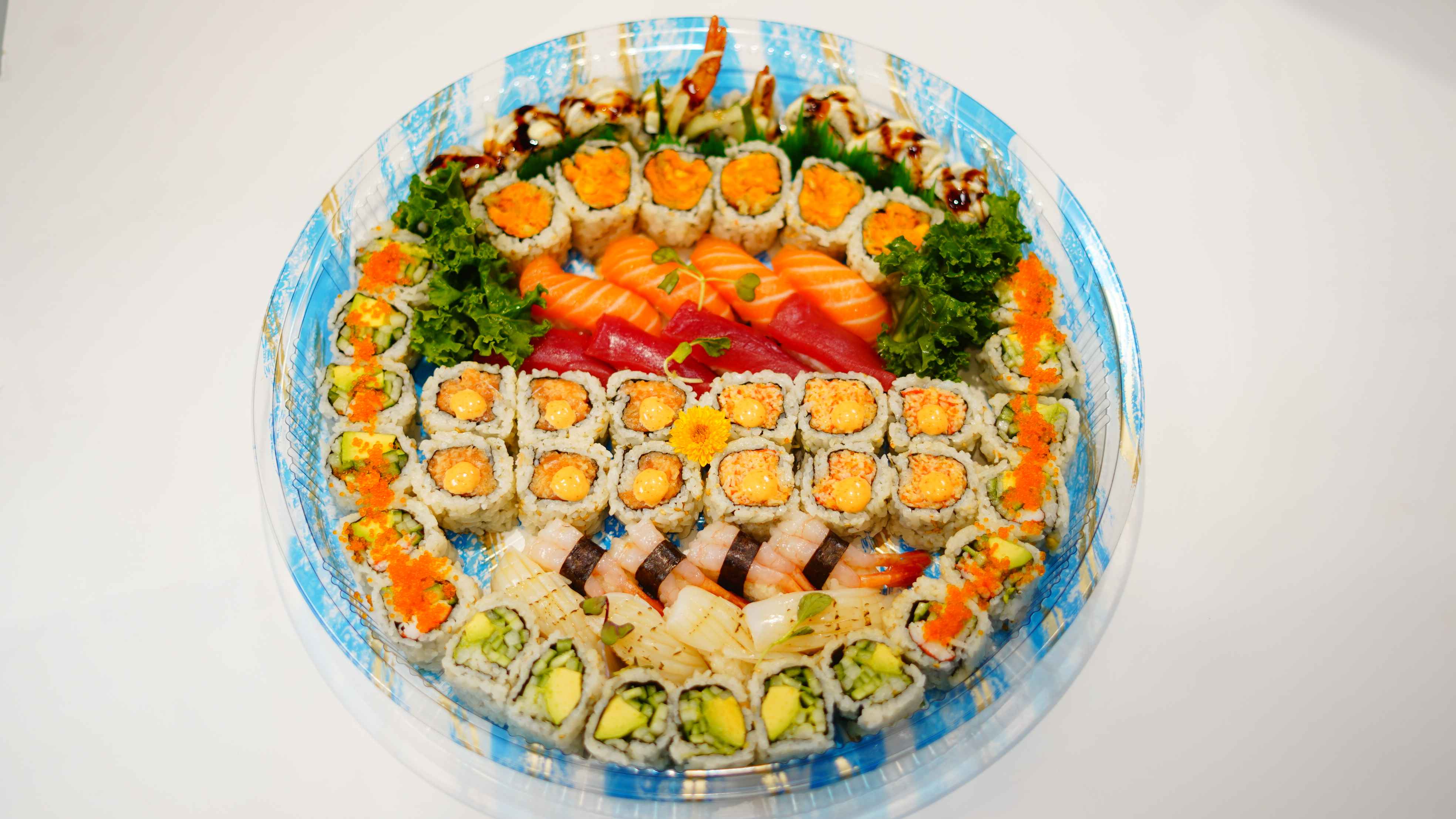 Maki & Sushi Party Tray Medium 60pcs